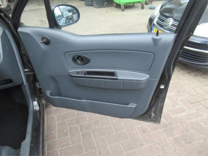Window mechanism 4-door, front right from a Chevrolet Matiz 2007