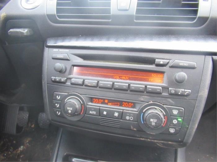 Odtwarzacz CD z BMW 1 serie (E87/87N) 118i 16V 2006