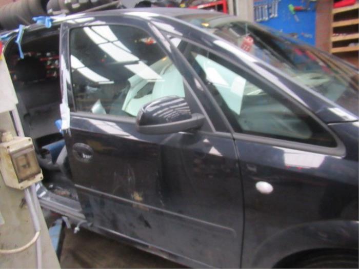 Dreieckfenster rechts vorne van een Opel Meriva 1.6 16V 2006