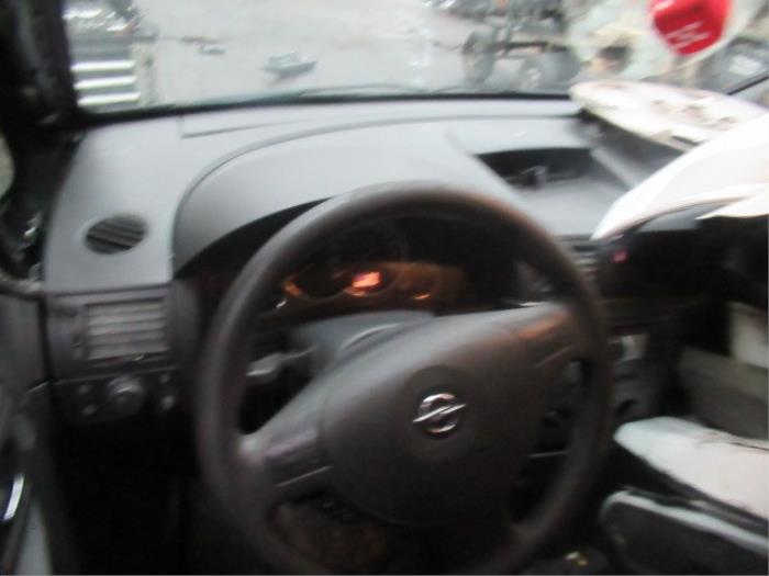 Dashboard from a Opel Meriva 1.6 16V 2006