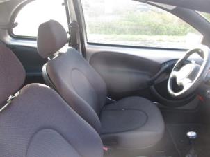 Used Headrest Ford Ka I 1.3i Price € 20,00 Margin scheme offered by Boekholt autodemontage B.V