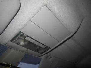 Używane Oswietlenie wewnetrzne przód Opel Corsa D 1.3 CDTi 16V ecoFLEX Cena € 25,00 Procedura marży oferowane przez Boekholt autodemontage B.V