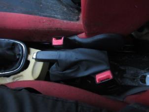 Używane Dzwignia hamulca postojowego Opel Corsa D 1.3 CDTi 16V ecoFLEX Cena € 30,00 Procedura marży oferowane przez Boekholt autodemontage B.V