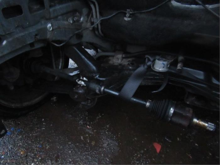 Arbre de transmission avant droit d'un Opel Corsa D 1.3 CDTi 16V ecoFLEX 2011