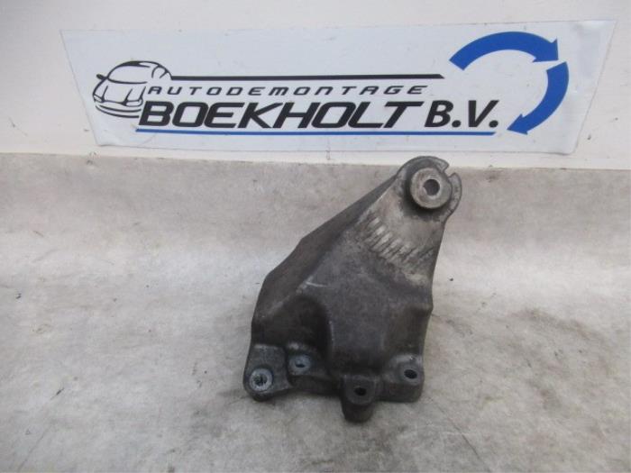 Used Engine mount Mercedes E (C207) E-350 CGI V6 24V Price € 45,00 Margin scheme offered by Boekholt autodemontage B.V