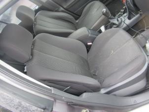 Used Seat, right Renault Megane II (BM/CM) 1.5 dCi 80 Price € 100,00 Margin scheme offered by Boekholt autodemontage B.V