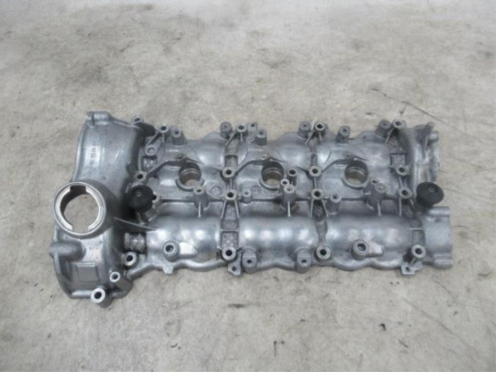 Gebrauchte Ventildeckel Mercedes E (C207) E-350 CGI V6 24V Preis € 49,00 Margenregelung angeboten von Boekholt autodemontage B.V