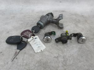 Used Set of locks Nissan Primera (P10) 2.0i 16V SPi Kat. Price € 49,00 Margin scheme offered by Boekholt autodemontage B.V