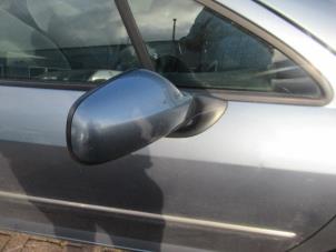 Used Wing mirror, right Peugeot 407 (6D) 2.0 16V Price € 50,00 Margin scheme offered by Boekholt autodemontage B.V