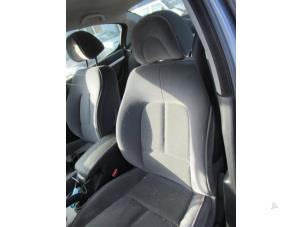 Used Seat, left Peugeot 407 (6D) 2.0 16V Price € 100,00 Margin scheme offered by Boekholt autodemontage B.V