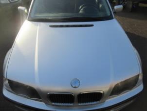 Używane Maska BMW 3 serie (E46/4) 316i Cena € 125,00 Procedura marży oferowane przez Boekholt autodemontage B.V