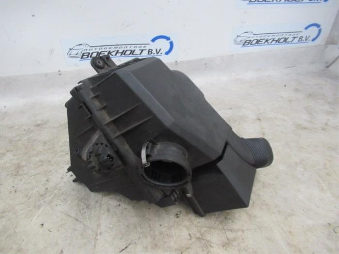 Begagnade Luftfilterhus BMW 3 serie (E46/4) 316i Pris € 35,00 Marginaltabell erbjuds av Boekholt autodemontage B.V