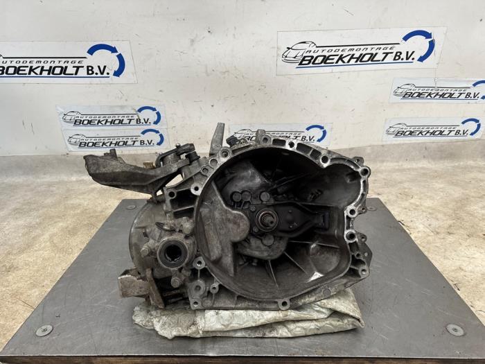 Gebrauchte Getriebe Peugeot 407 (6D) 2.0 16V Preis € 240,79 Mit Mehrwertsteuer angeboten von Boekholt autodemontage B.V