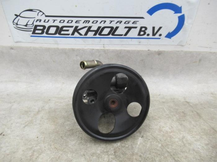 Usagé Pompe direction assistée Suzuki Liana (ERC/ERD/RH4) 1.6 MPi 16V Prix € 39,00 Règlement à la marge proposé par Boekholt autodemontage B.V
