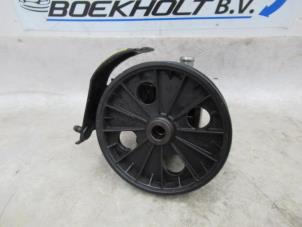 Used Power steering pump Volvo V40 (VW) 1.8 16V Price € 49,00 Margin scheme offered by Boekholt autodemontage B.V
