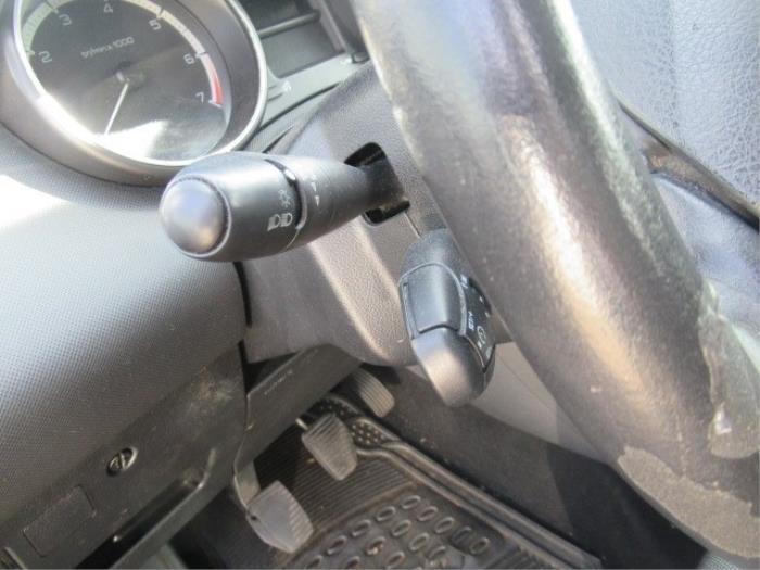 Używane Tempomat Peugeot 308 (4A/C) 1.6 VTI 16V Cena € 20,00 Procedura marży oferowane przez Boekholt autodemontage B.V