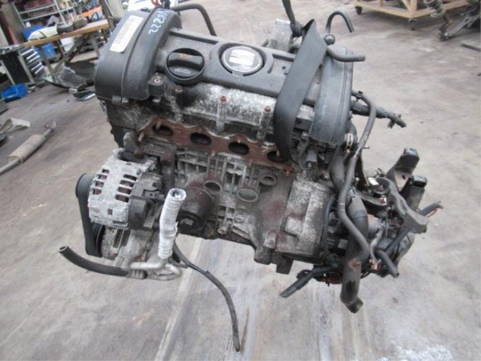 Motor from a Seat Ibiza III (6L1) 1.4 16V 85 2007