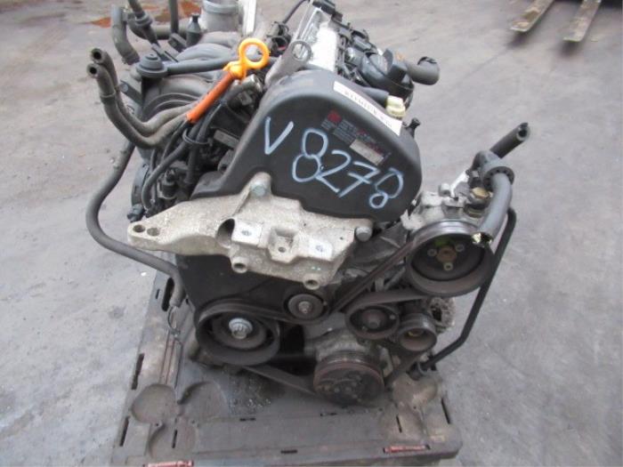 Engine from a Volkswagen Golf IV (1J1) 1.6 16V 2003