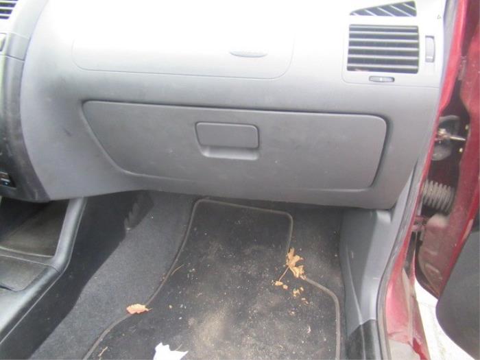 Airbag derecha (salpicadero) de un Seat Ibiza II (6K1) 1.4 16V 2001