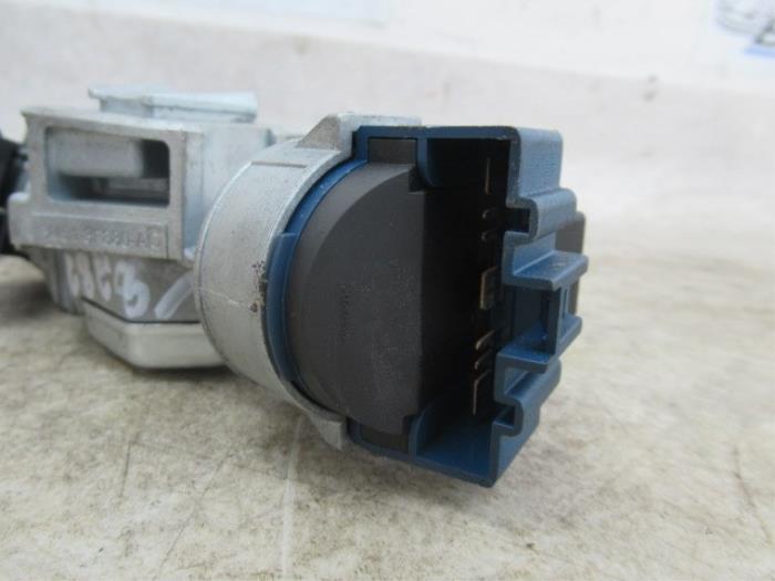 Set of locks from a Ford Focus C-Max 1.8 16V 2007