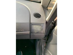 Used Dashboard vent Opel Meriva 1.4 16V Twinport Price € 15,00 Margin scheme offered by Boekholt autodemontage B.V