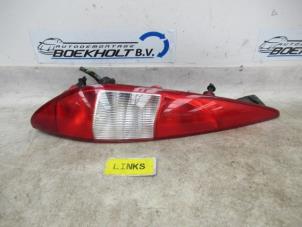 Used Taillight, left Ford Mondeo III Wagon 1.8 16V SCI Price € 33,00 Margin scheme offered by Boekholt autodemontage B.V