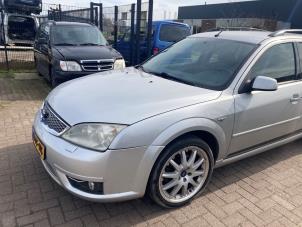 Used Front wing, left Ford Mondeo III Wagon 1.8 16V SCI Price € 60,00 Margin scheme offered by Boekholt autodemontage B.V