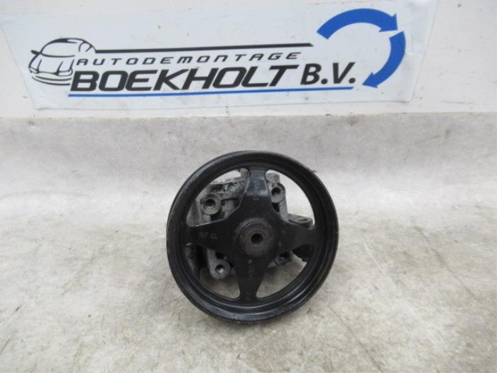Usagé Pompe de direction Jaguar S-type (X200) 3.0 V6 24V Prix € 49,00 Règlement à la marge proposé par Boekholt autodemontage B.V