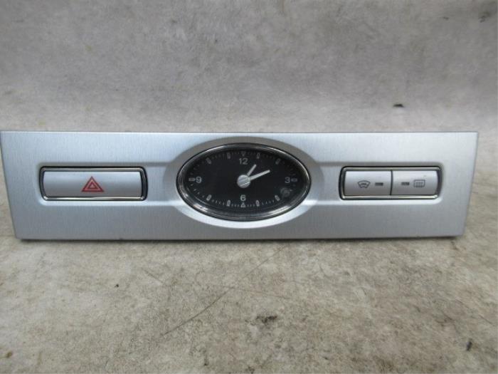 Reloj de un Ford Mondeo III Wagon 1.8 16V SCI 2004