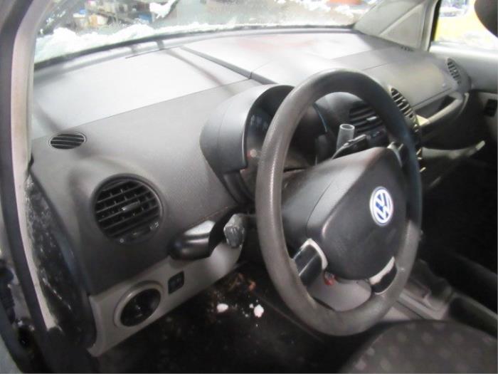 Używane Panel Volkswagen New Beetle (9C1/9G1) 2.0 Cena € 150,00 Procedura marży oferowane przez Boekholt autodemontage B.V