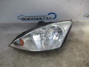 Used Headlight, left Ford Focus 1 Wagon 1.6 16V Price € 35,00 Margin scheme offered by Boekholt autodemontage B.V