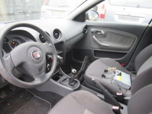 Usagé Airbag gauche (volant) Seat Ibiza III (6L1) 1.4 16V 85 Prix € 42,00 Règlement à la marge proposé par Boekholt autodemontage B.V