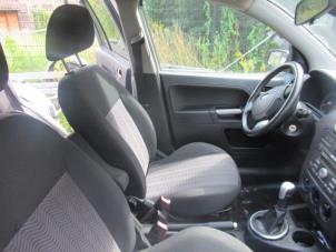 Used Front seatbelt buckle, left Ford Fusion 1.6 TDCi Price € 27,00 Margin scheme offered by Boekholt autodemontage B.V