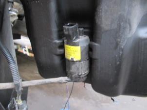 Usados Bomba de limpiaparabrisas delante Ford Transit Connect (PJ2) 1.6 TDCi 16V 95 Precio € 43,56 IVA incluido ofrecido por Boekholt autodemontage B.V