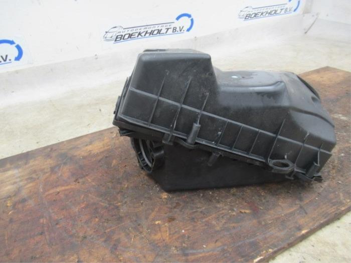 Air box from a Volkswagen New Beetle (9C1/9G1) 2.0 1999