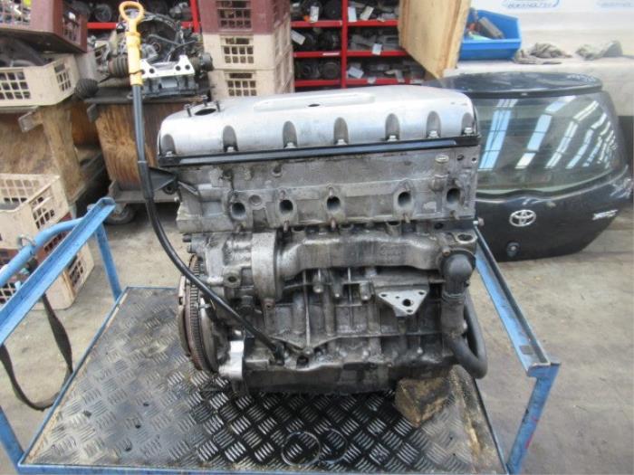 Engine Volkswagen Transporter T5 2.5 TDi - AXD