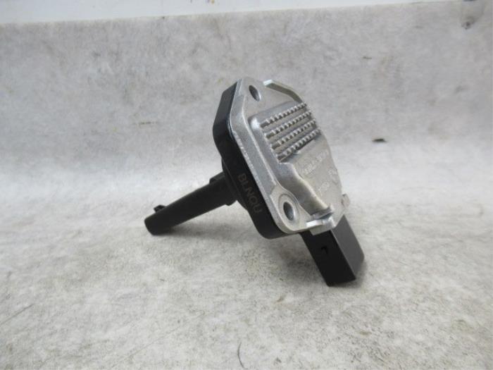 Begagnade Oljenivåsensor BMW 1 serie (E87/87N) 118i 16V Pris € 45,00 Marginaltabell erbjuds av Boekholt autodemontage B.V