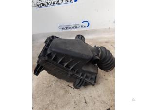 Usagé Boîtier filtre à air Ford S-Max (GBW) 2.0 16V Prix € 39,00 Règlement à la marge proposé par Boekholt autodemontage B.V