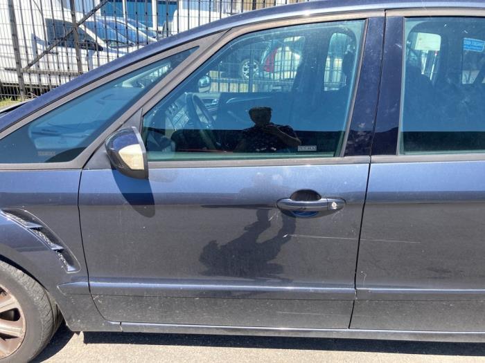 Usados Ventanilla triangular izquierda delante Ford S-Max (GBW) 2.0 16V Precio de solicitud ofrecido por Boekholt autodemontage B.V