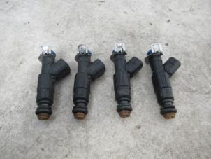Usagé Injecteur (injection essence) Ford S-Max (GBW) 2.0 16V Prix € 75,00 Règlement à la marge proposé par Boekholt autodemontage B.V