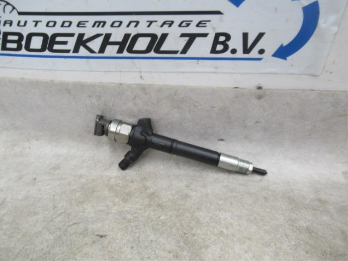 Wtryskiwacz (Diesel) z Toyota Avensis Wagon (T25/B1E) 2.0 16V D-4D-F 2008