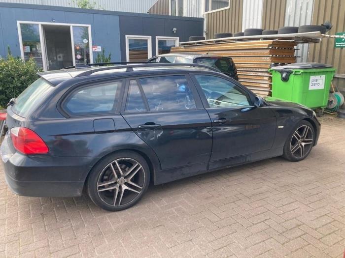 Usados Ventanilla triangular derecha detrás BMW 3 serie Touring (E91) 318i 16V Precio € 50,00 Norma de margen ofrecido por Boekholt autodemontage B.V