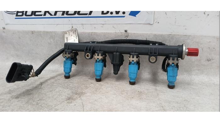 Usagé Système d'injection Fiat Punto II (188) 1.2 16V Prix € 65,00 Règlement à la marge proposé par Boekholt autodemontage B.V