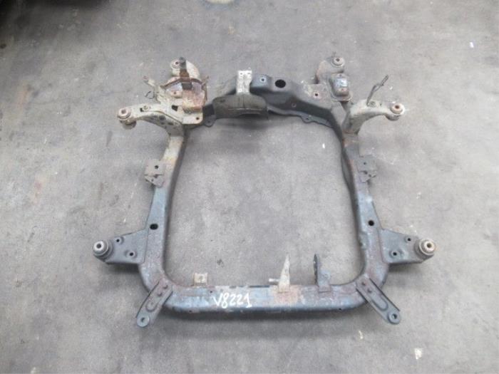 Usados Subchasis Opel Zafira (F75) 2.2 16V Precio € 75,00 Norma de margen ofrecido por Boekholt autodemontage B.V