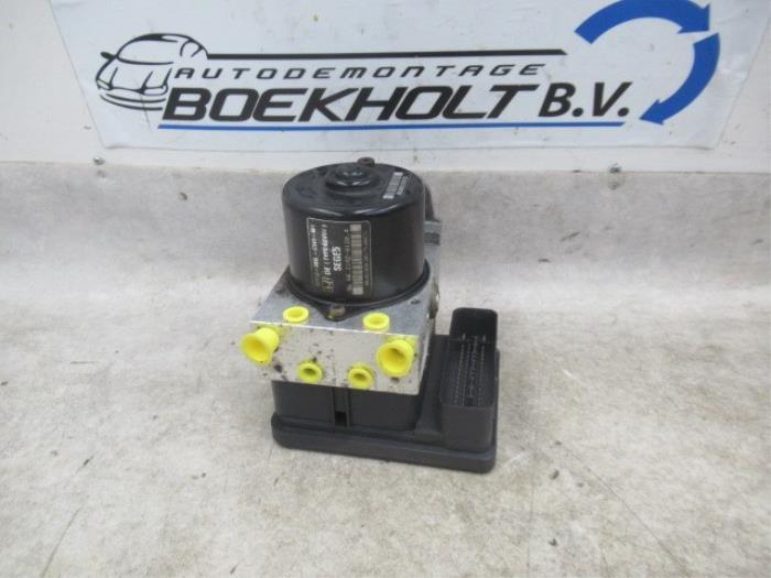 Gebrauchte ABS Pumpe Honda Accord Tourer (CM/CN) 2.2 CTDi 16V Preis € 149,00 Margenregelung angeboten von Boekholt autodemontage B.V