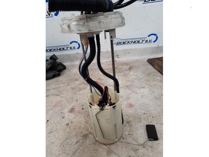 Gebrauchte Kraftstoffpumpe Elektrisch Peugeot Boxer (U9) 3.0 HDi 160 Euro 4 Preis € 69,00 Margenregelung angeboten von Boekholt autodemontage B.V