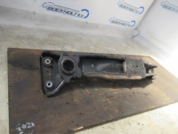 Support boîte de vitesse d'un Daihatsu Gran Move 1.6 16V 2002