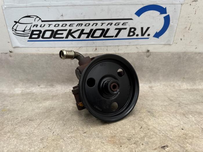 Usagé Pompe de direction Ford Ka I 1.3i Prix € 35,00 Règlement à la marge proposé par Boekholt autodemontage B.V