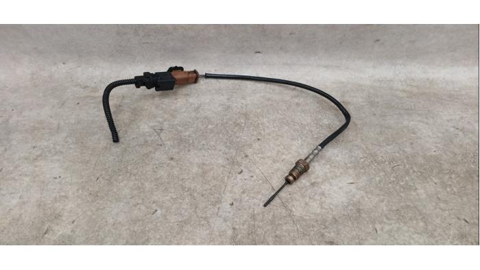 Usagé Sensor température d’échappement Citroen Berlingo 1.6 Hdi 75 Prix € 15,00 Règlement à la marge proposé par Boekholt autodemontage B.V