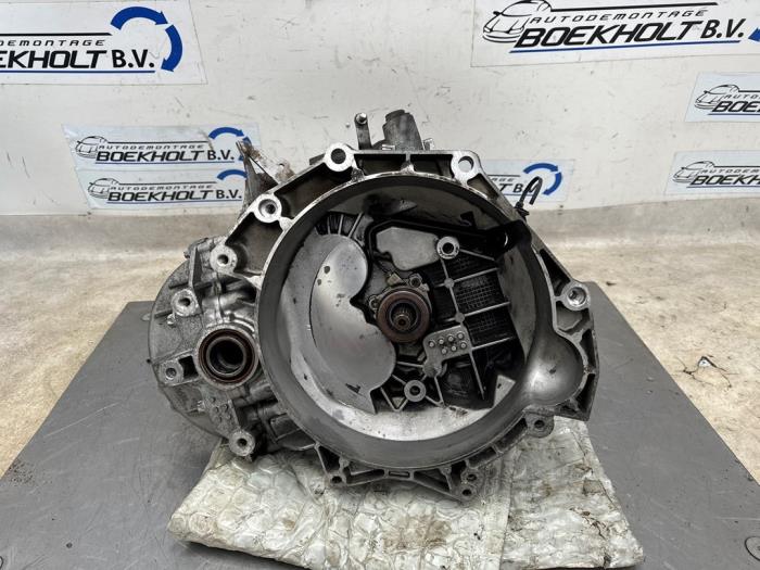 Usagé Boîte de vitesse Opel Zafira (M75) 2.2 16V Direct Ecotec Prix € 363,00 Prix TTC proposé par Boekholt autodemontage B.V